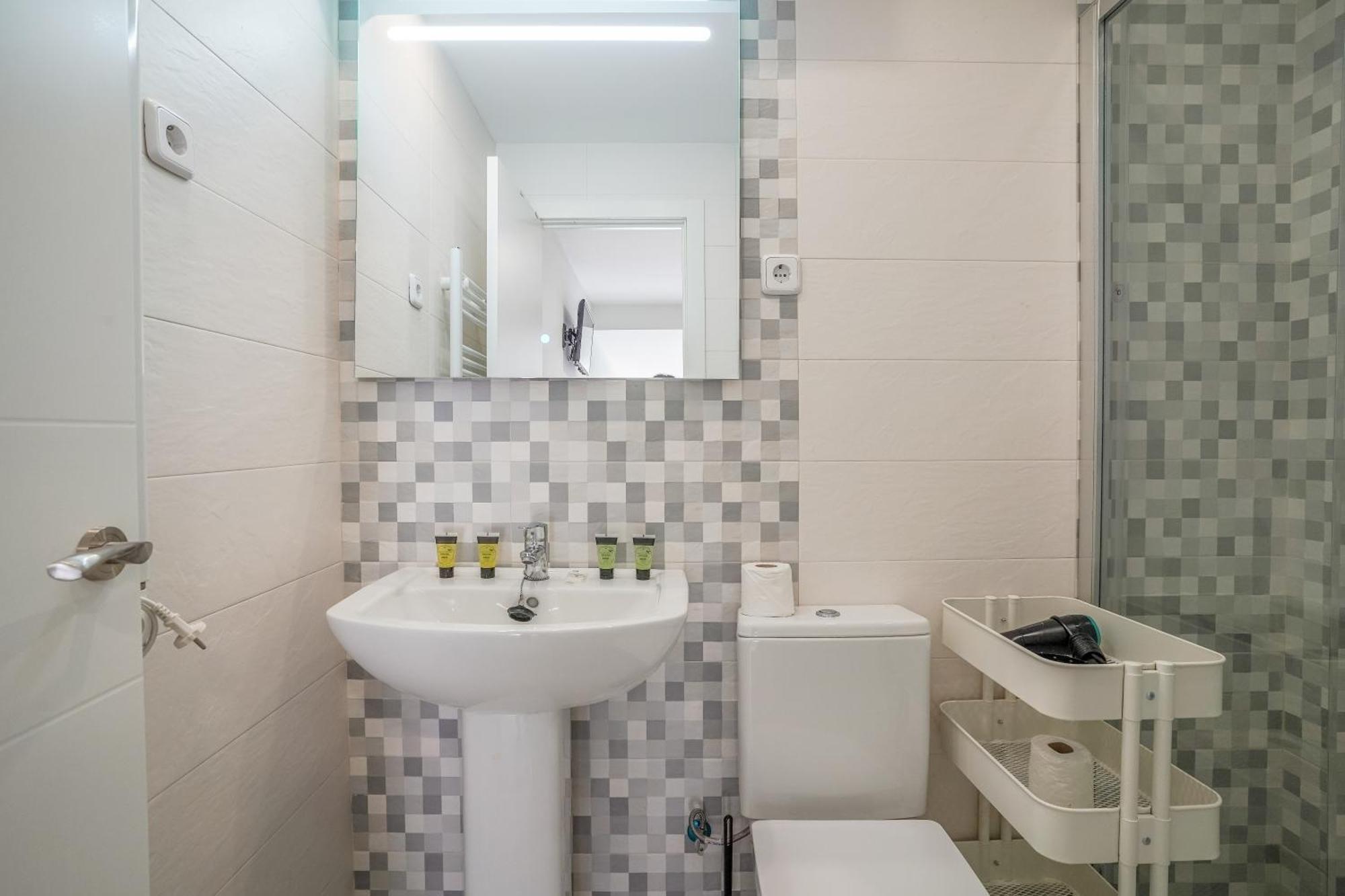 Modern Duplex-2Bedrooms 1.5Baths-Delicias Мадрид Екстериор снимка
