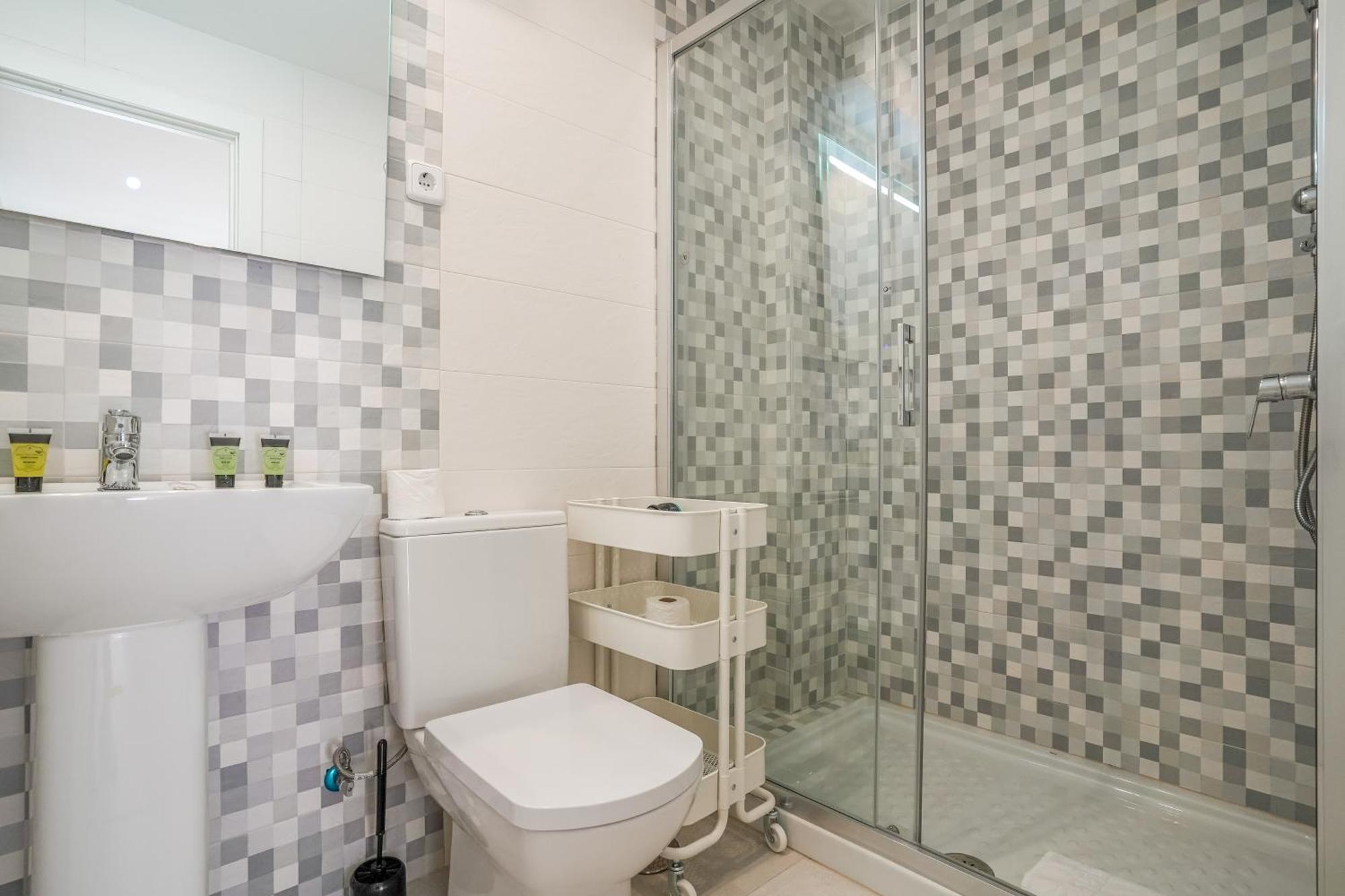 Modern Duplex-2Bedrooms 1.5Baths-Delicias Мадрид Екстериор снимка